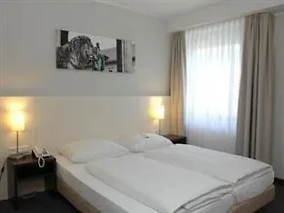 **  Hotel Dolomit München Deutschland