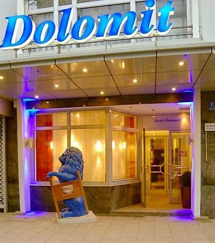 Hotel Dolomit München
