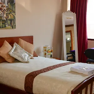 https://hotel-villa-lafayette.hotelsquito.com
