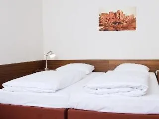 Hotel Dolomit Munich