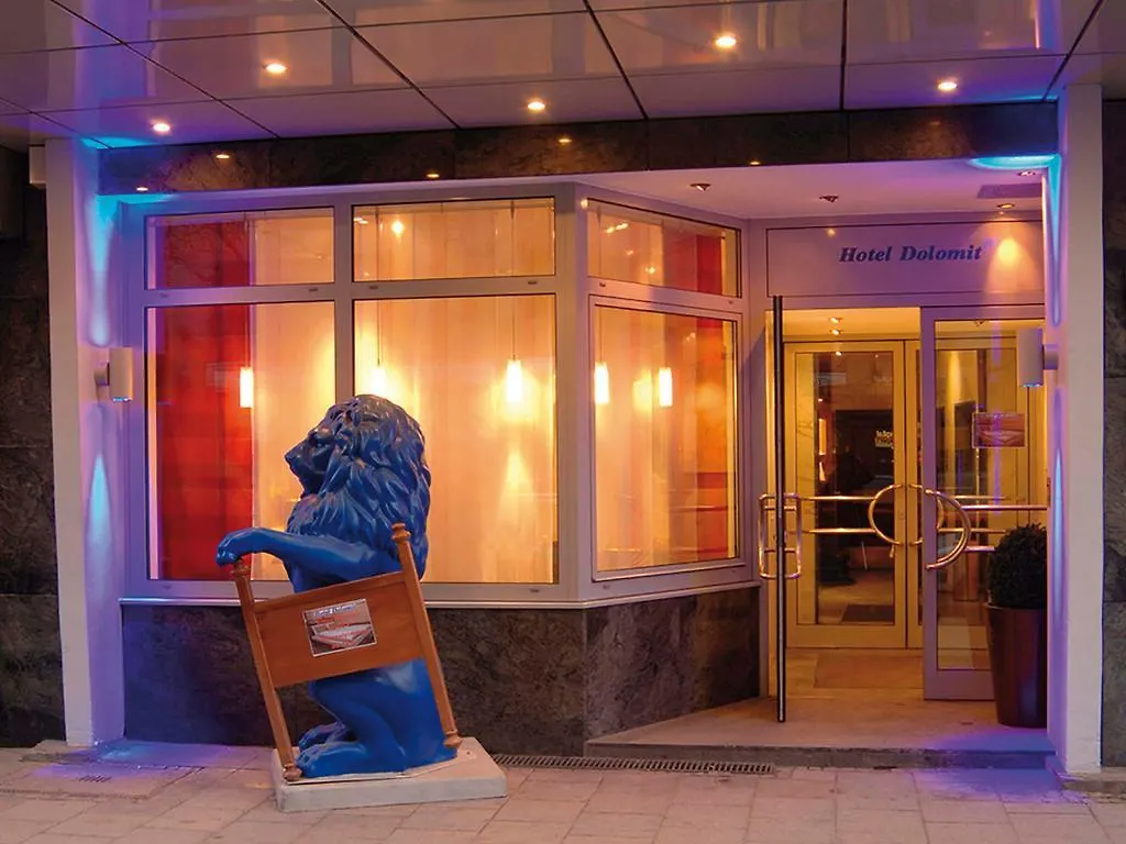 Hotel Dolomit Munich 2*,